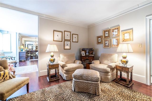 2734 Peachtree NW Road A404, Atlanta, GA 30305