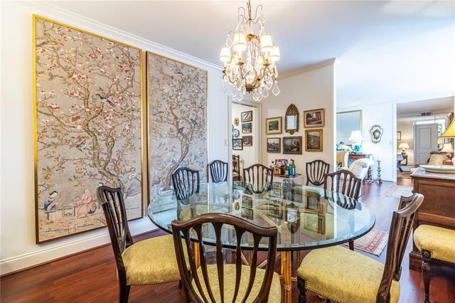 2734 Peachtree NW Road A404, Atlanta, GA 30305