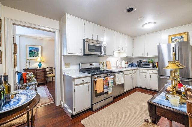 2734 Peachtree NW Road A404, Atlanta, GA 30305