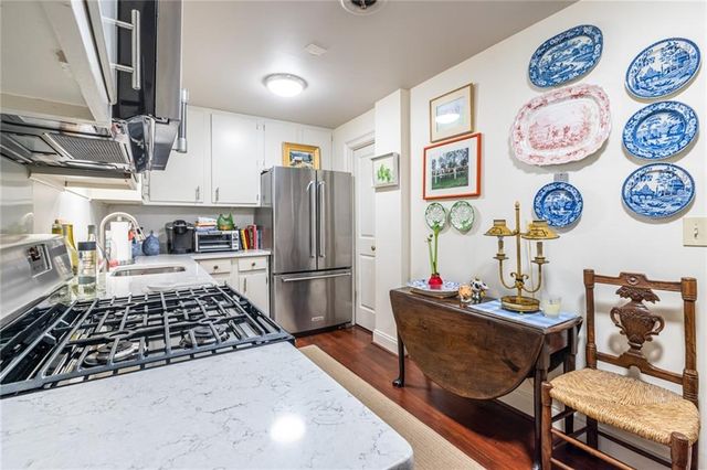 2734 Peachtree NW Road A404, Atlanta, GA 30305