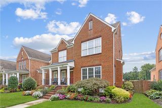 369 Emily Dickinson S, Newport News, VA 23606