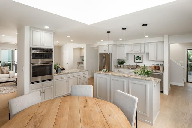 13057 La Cresta Drive, Los Altos Hills, CA 94022