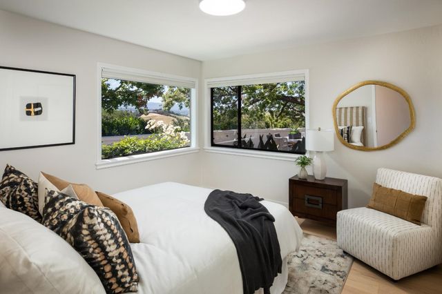 13057 La Cresta Drive, Los Altos Hills, CA 94022
