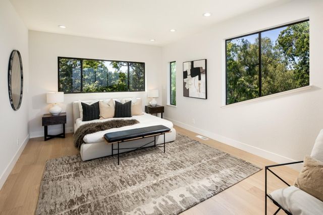 13057 La Cresta Drive, Los Altos Hills, CA 94022