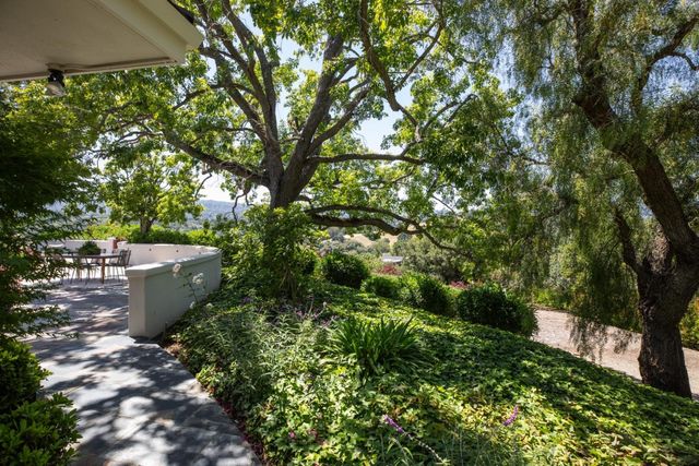 13057 La Cresta Drive, Los Altos Hills, CA 94022