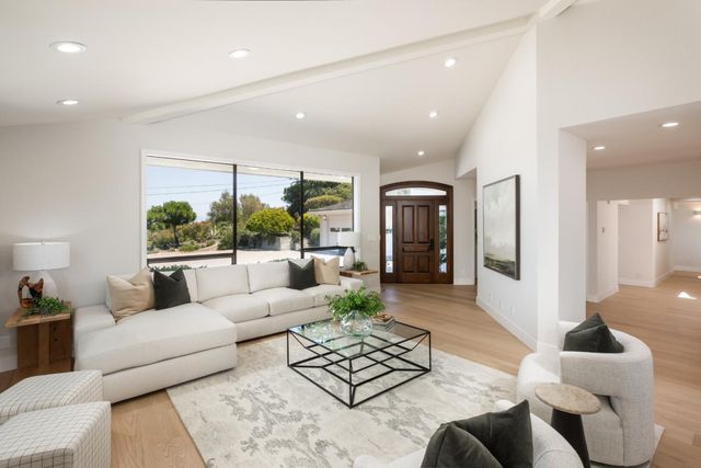 13057 La Cresta Drive, Los Altos Hills, CA 94022