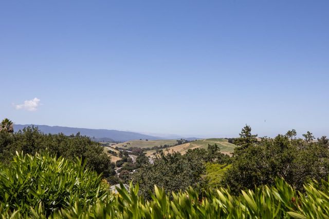 13057 La Cresta Drive, Los Altos Hills, CA 94022