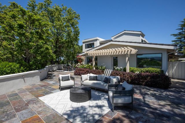 13057 La Cresta Drive, Los Altos Hills, CA 94022