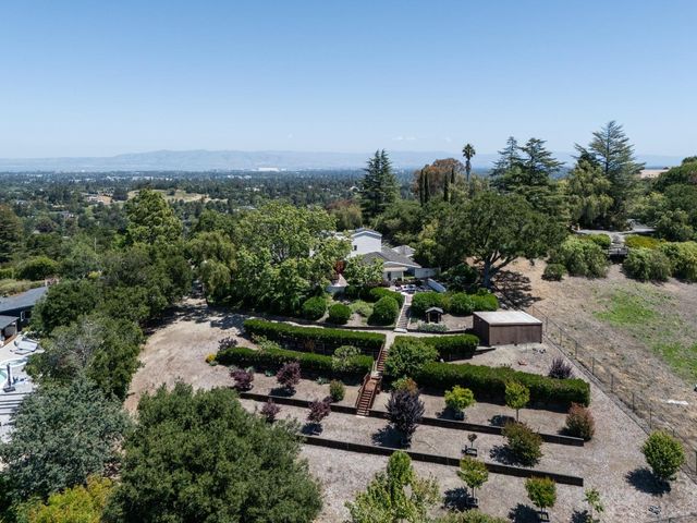 13057 La Cresta Drive, Los Altos Hills, CA 94022