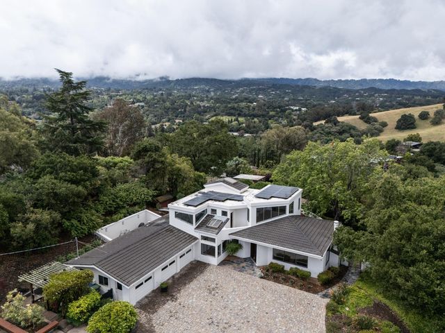 13057 La Cresta Drive, Los Altos Hills, CA 94022