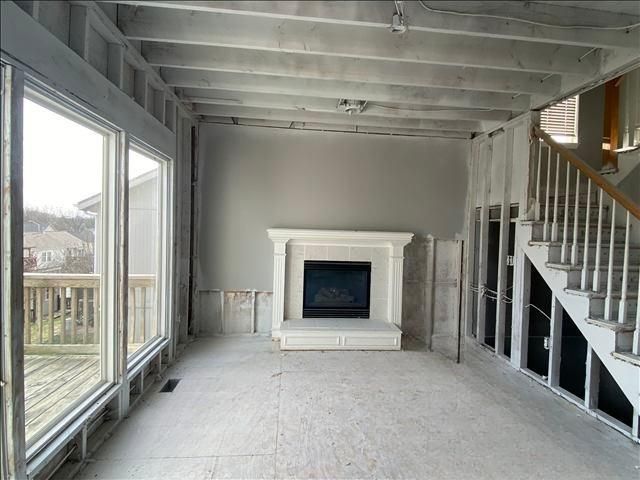 8547 N Robinhood Avenue, Kansas City, MO 64154