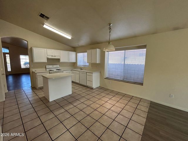 51 N DEL PUEBLO Place, Chandler, AZ 85226