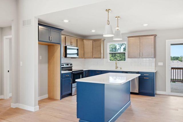 6051 TAMARACK DR, Columbia, MO 65203