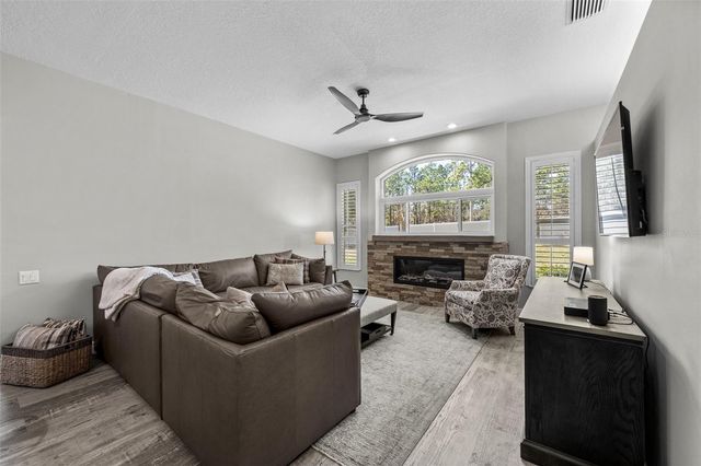 5127 SECRETARIAT RUN, Brooksville, FL 34609