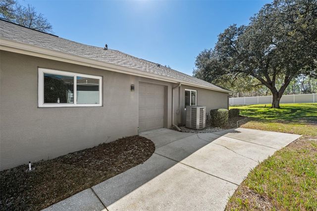 5127 SECRETARIAT RUN, Brooksville, FL 34609