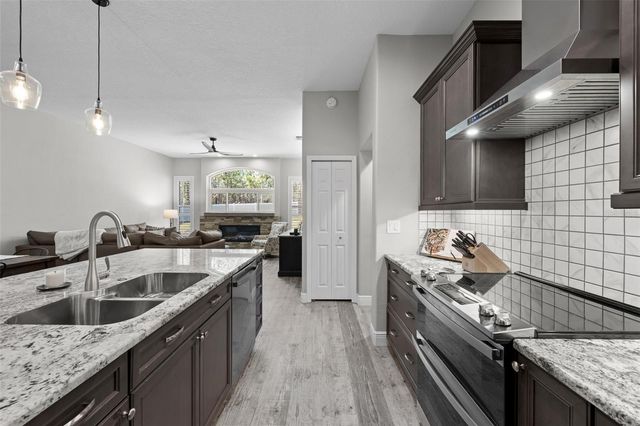 5127 SECRETARIAT RUN, Brooksville, FL 34609