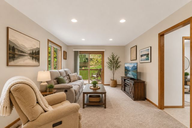 17128 Hannibal Court, Lakeville, MN 55044