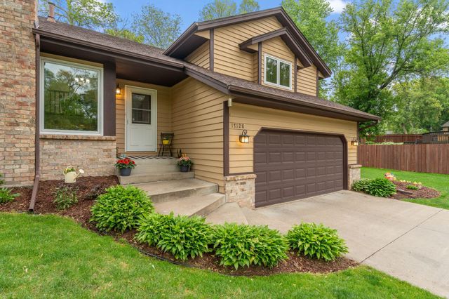 17128 Hannibal Court, Lakeville, MN 55044