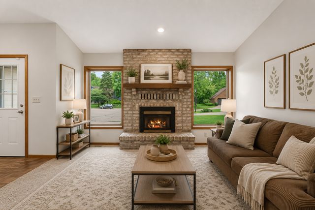 17128 Hannibal Court, Lakeville, MN 55044