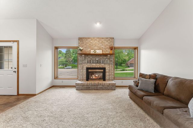 17128 Hannibal Court, Lakeville, MN 55044