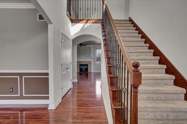 50444 Pinnacle Woods Lane, Macomb Twp, MI 48042