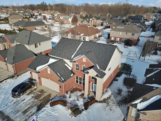 50444 Pinnacle Woods Lane, Macomb Twp, MI 48042