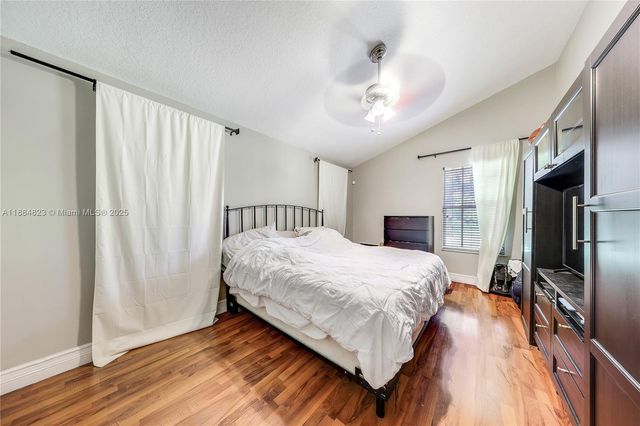 4030 SW 62nd Ave, South Miami, FL 33155
