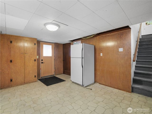 10561 15th Avenue NW, Seattle, WA 98177
