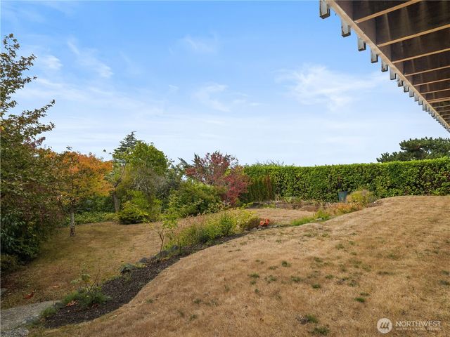 10561 15th Avenue NW, Seattle, WA 98177