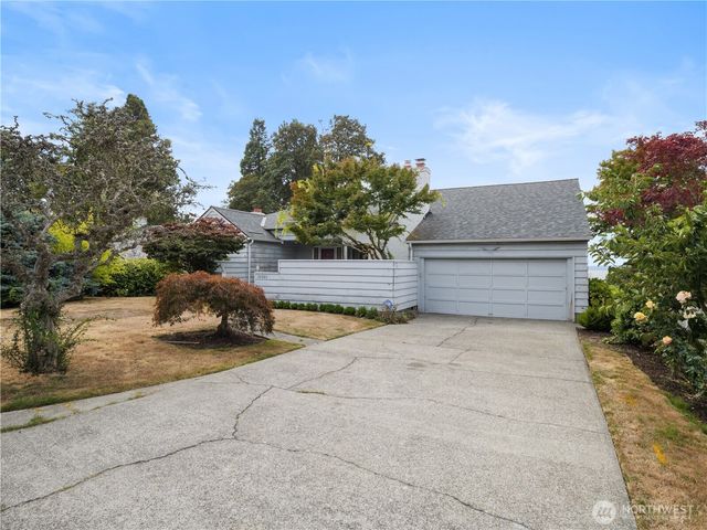10561 15th Avenue NW, Seattle, WA 98177