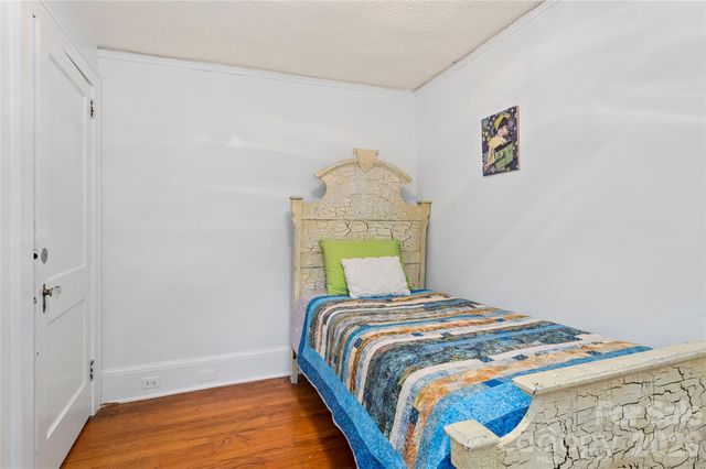 57 Conestee Street, Asheville, NC 28801