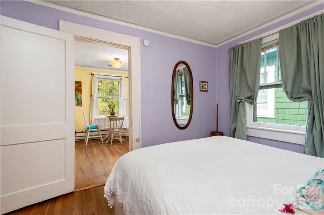 57 Conestee Street, Asheville, NC 28801