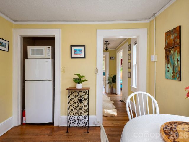 57 Conestee Street, Asheville, NC 28801