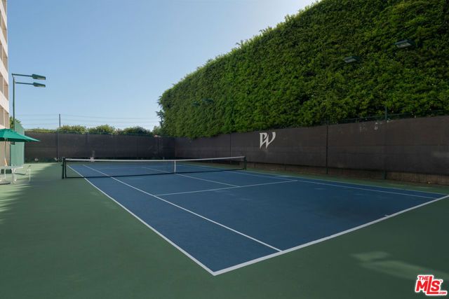 1131 Alta Loma Road 428, West Hollywood, CA 90069