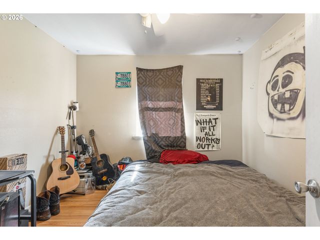 1993 LINNELL Ave, Roseburg, OR 97471