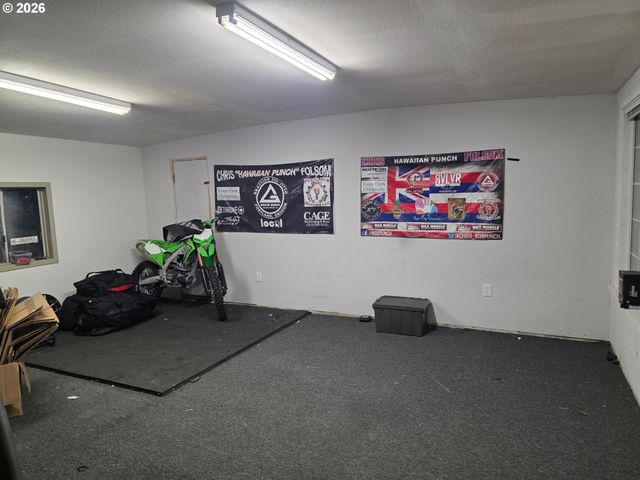 1993 LINNELL Ave, Roseburg, OR 97471