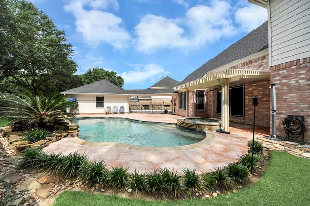 22511 Crescent Cove Ct, Katy, TX 77494