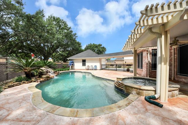 22511 Crescent Cove Ct, Katy, TX 77494