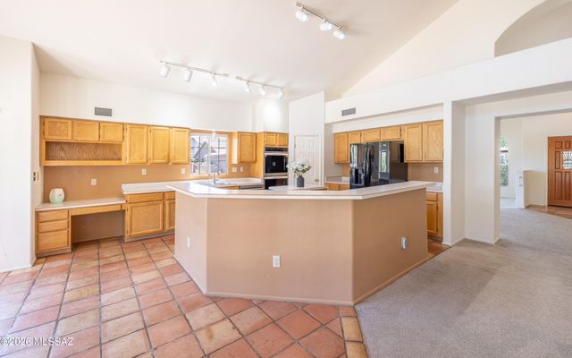 12420 N Lantern Way, Oro Valley, AZ 85755