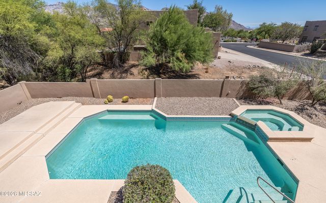 12420 N Lantern Way, Oro Valley, AZ 85755
