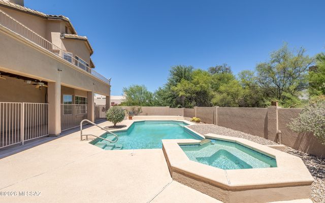 12420 N Lantern Way, Oro Valley, AZ 85755