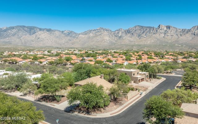12420 N Lantern Way, Oro Valley, AZ 85755