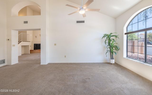 12420 N Lantern Way, Oro Valley, AZ 85755