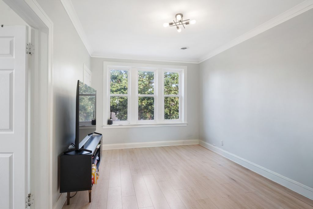 4530 S Whipple Street, Chicago, IL 60632 — photo 4