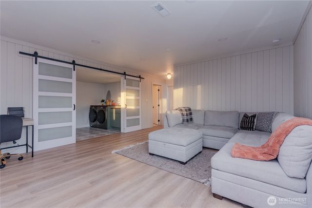 242 SW 186th Street, Normandy Park, WA 98166