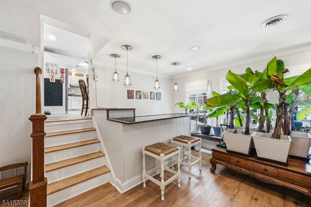 15 New Dover Ave, Woodbridge Twp., NJ 07067