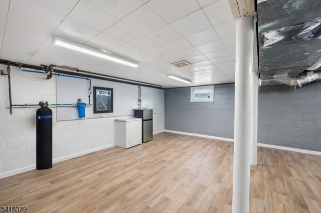 15 New Dover Ave, Woodbridge Twp., NJ 07067