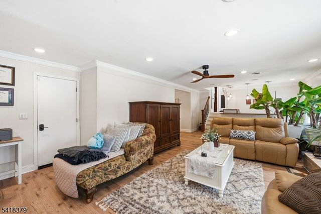 15 New Dover Ave, Woodbridge Twp., NJ 07067