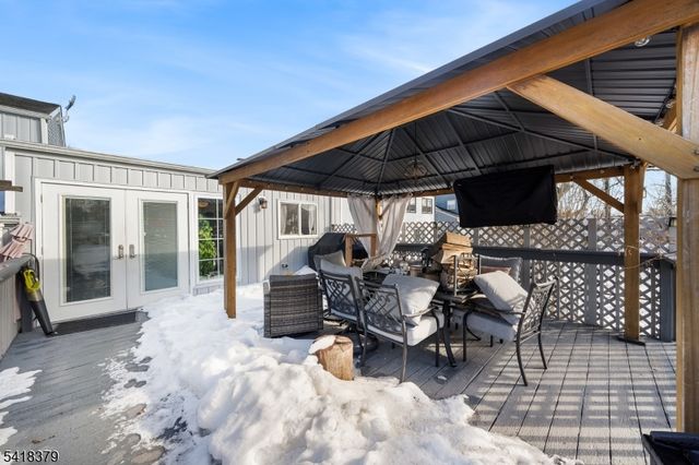 15 New Dover Ave, Woodbridge Twp., NJ 07067