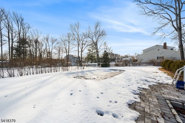 15 New Dover Ave, Woodbridge Twp., NJ 07067